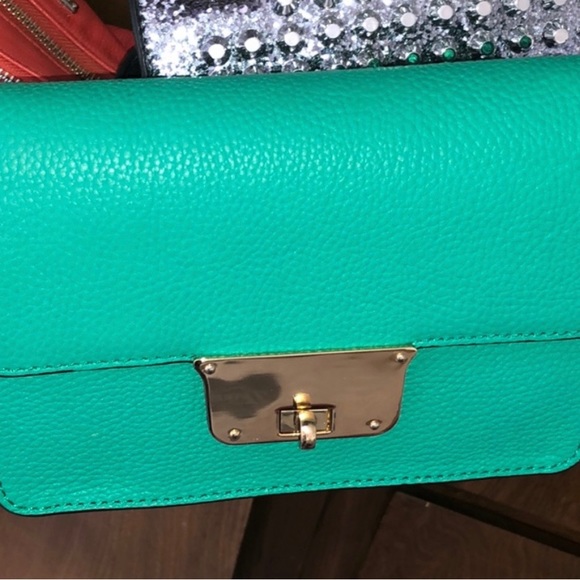 GREEN Milly Purse - Picture 2 of 2